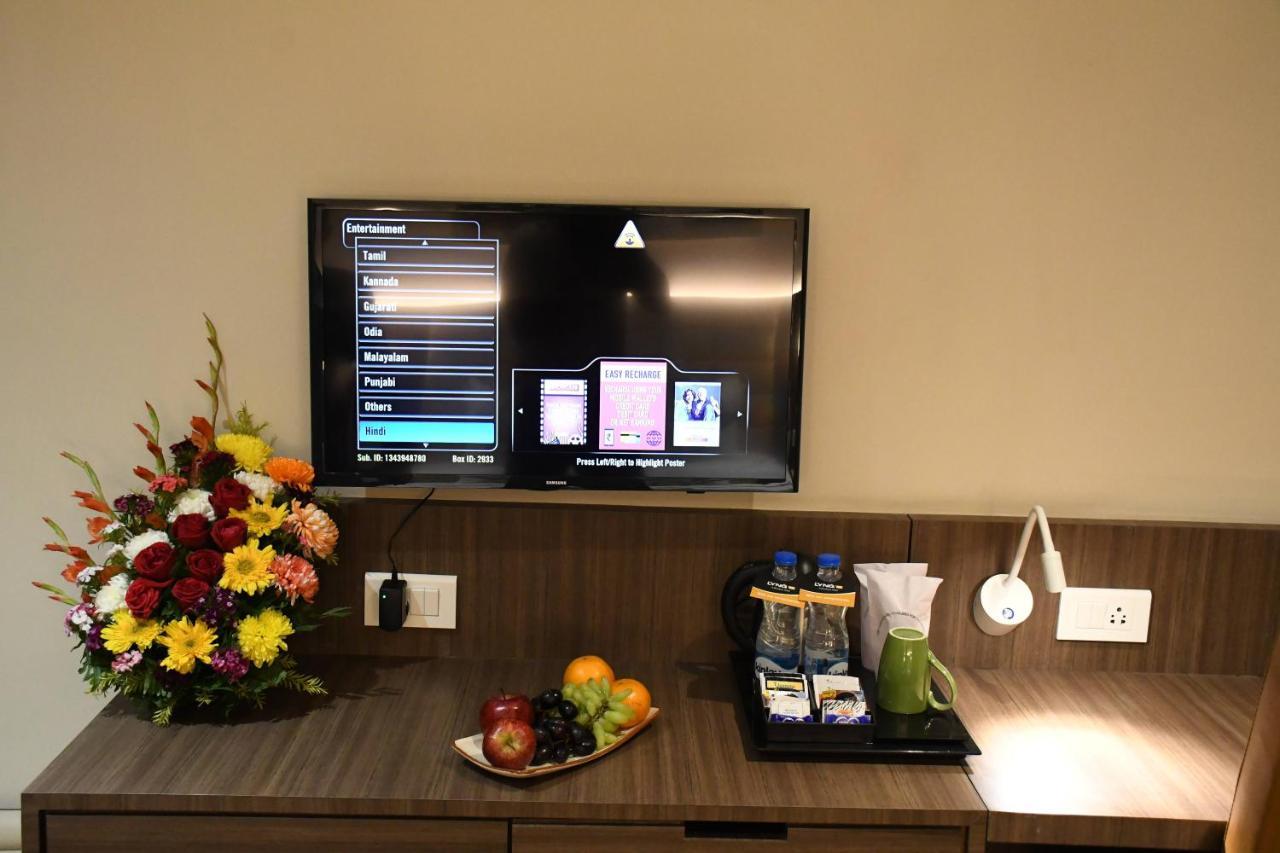 Lynq Aero Hotel โกลกาตา ภายนอก รูปภาพ