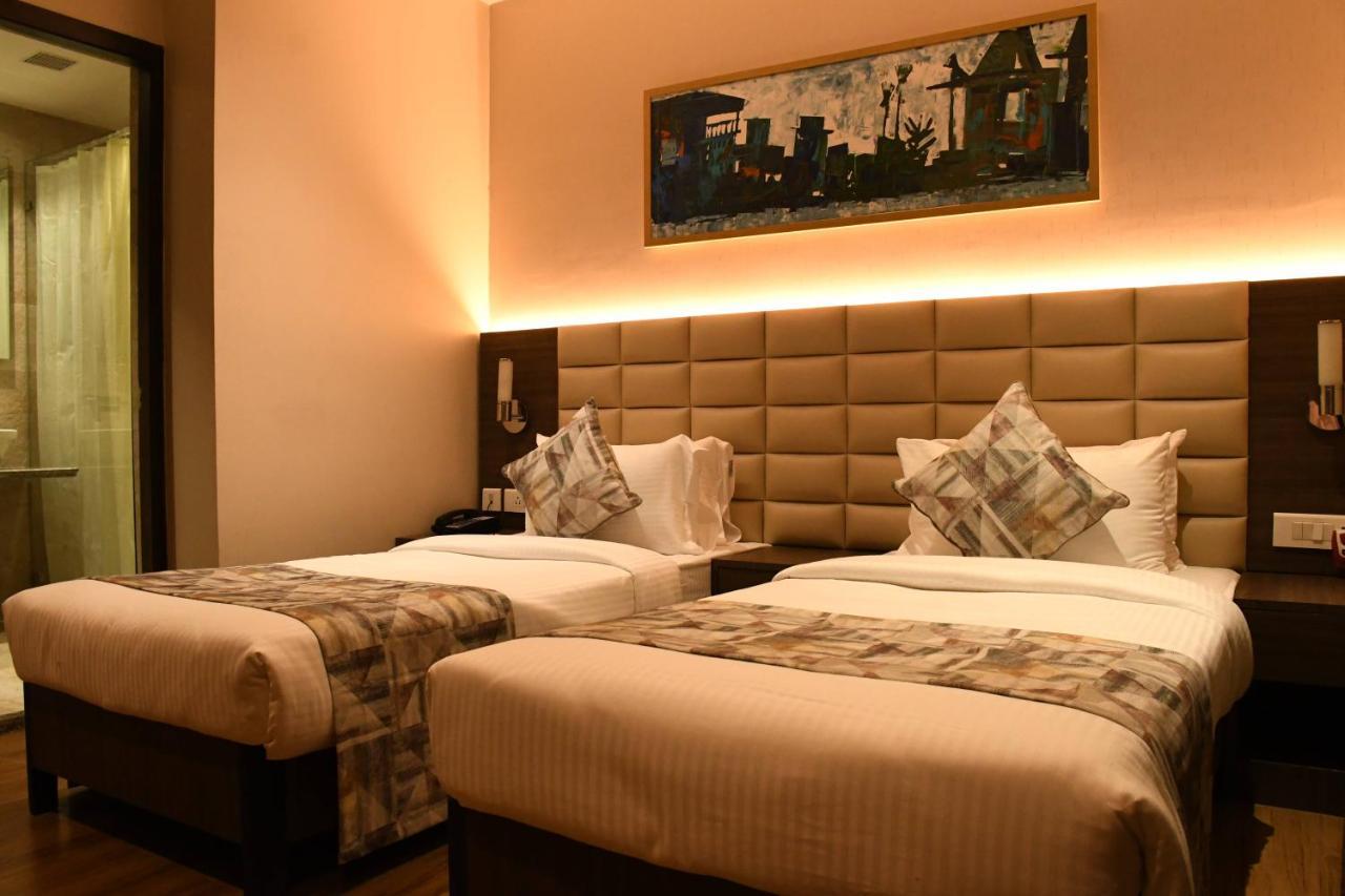 Lynq Aero Hotel โกลกาตา ภายนอก รูปภาพ
