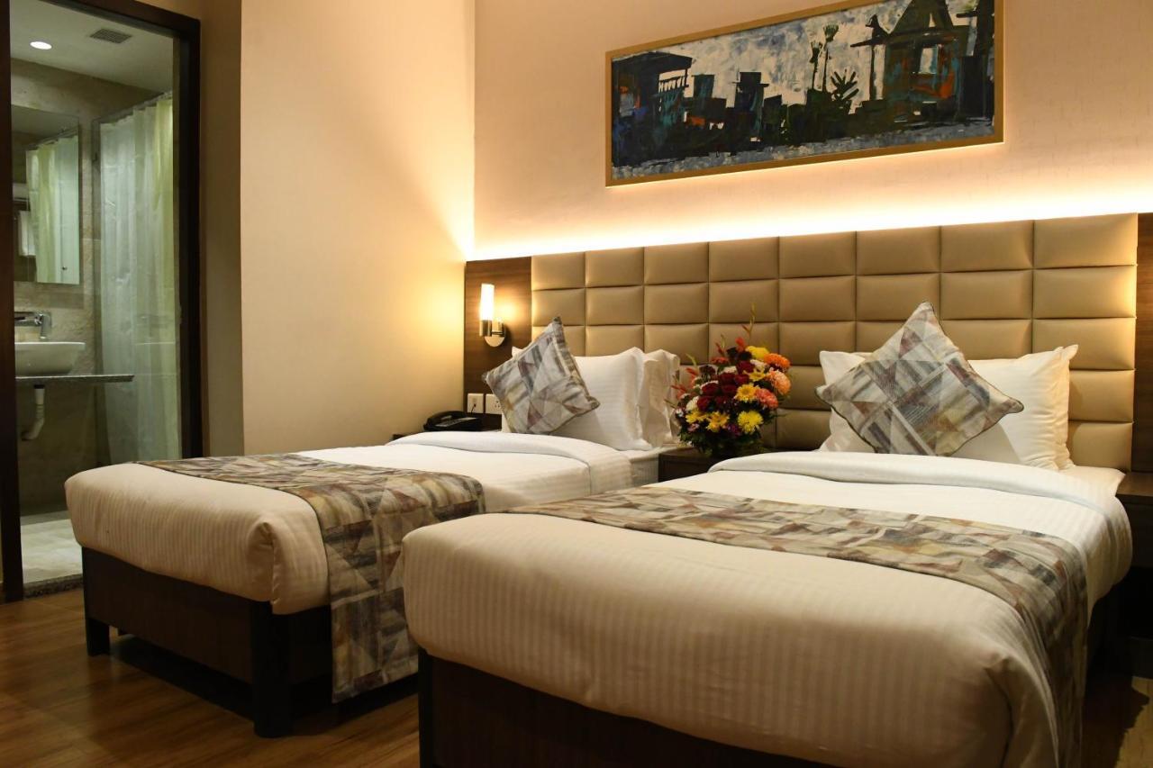 Lynq Aero Hotel โกลกาตา ภายนอก รูปภาพ
