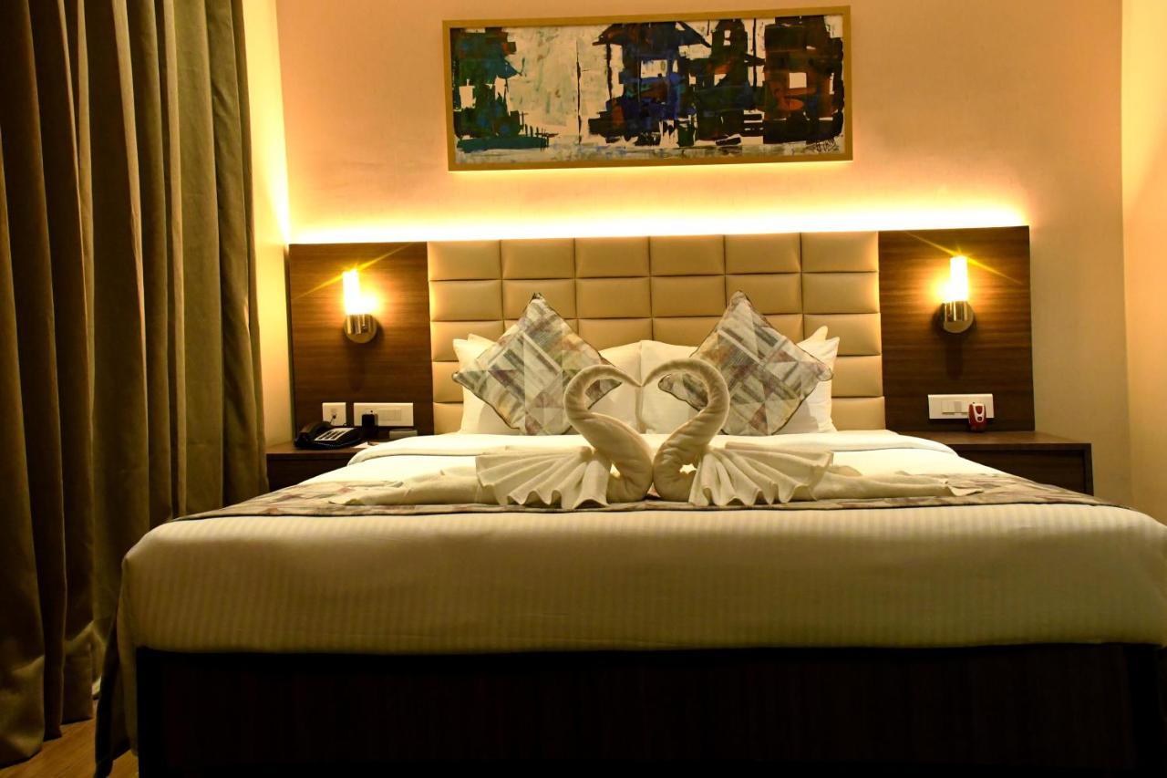 Lynq Aero Hotel โกลกาตา ภายนอก รูปภาพ